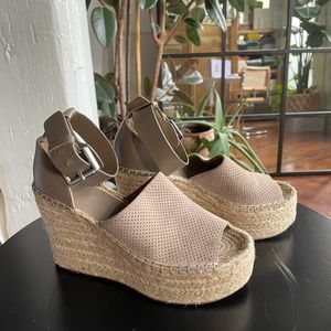 Marc fisher wedges, gently worn